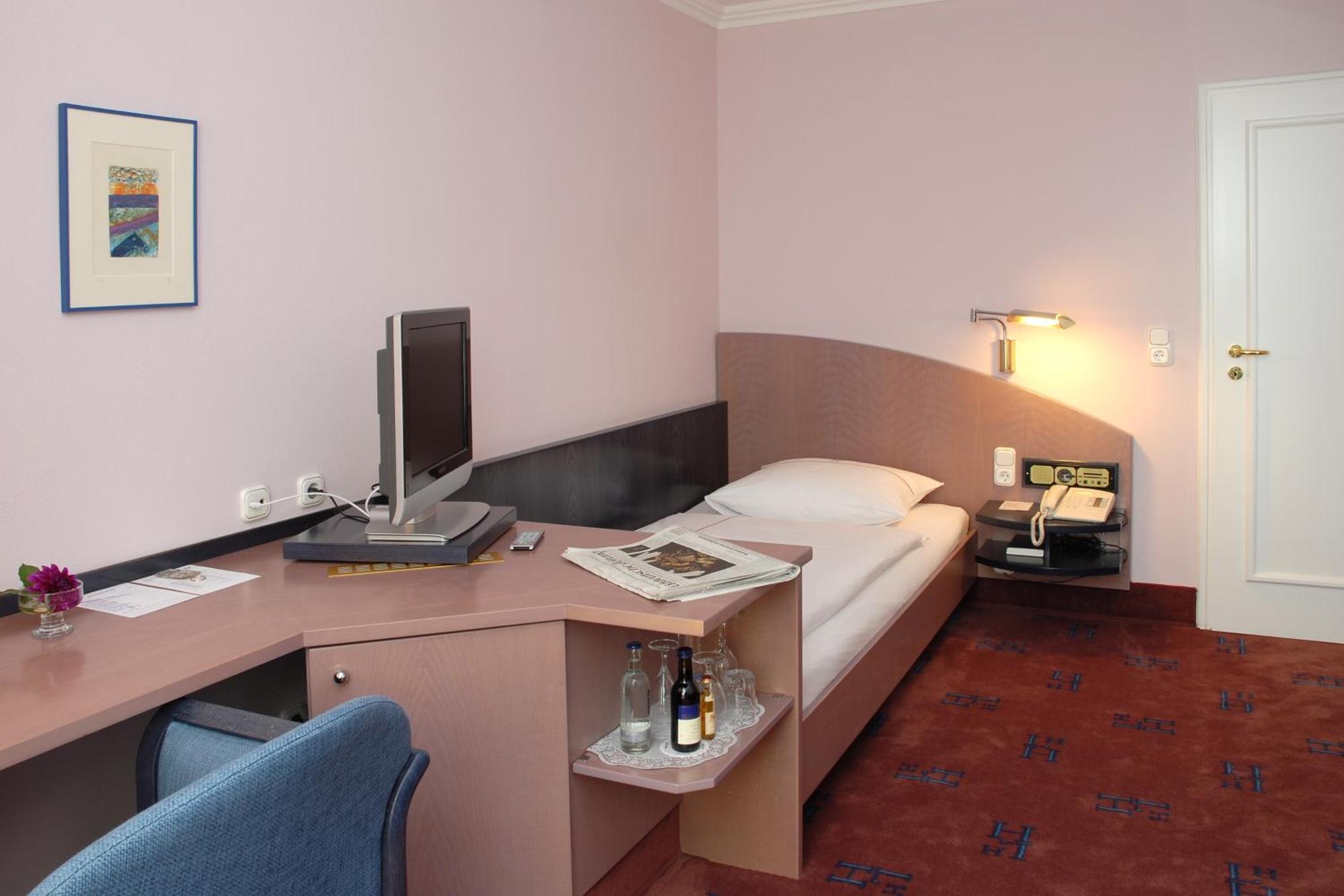 Hotel Garni Lindacher Hof Burghausen Exteriér fotografie